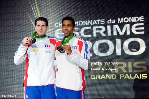 Gauthier GRUMIER / Jean Michel LUCENAY - Podium Epee - - Championnats du Monde d Escrime 2010 - - - Paris,