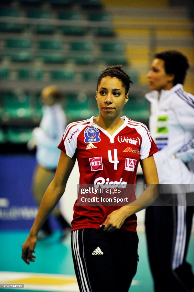 Lucile Minla