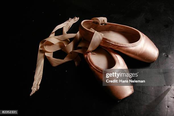 high angle view of a pair of ballet slipper, montevideo, uruguay - ballettschuh stock-fotos und bilder