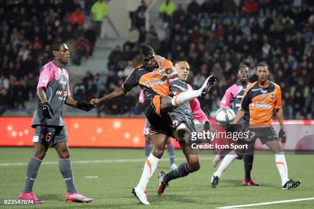 Lynel KITAMBALA / Alaeddine YAHIA - - Lorient / Lens - 17eme journee de Ligue 1 -