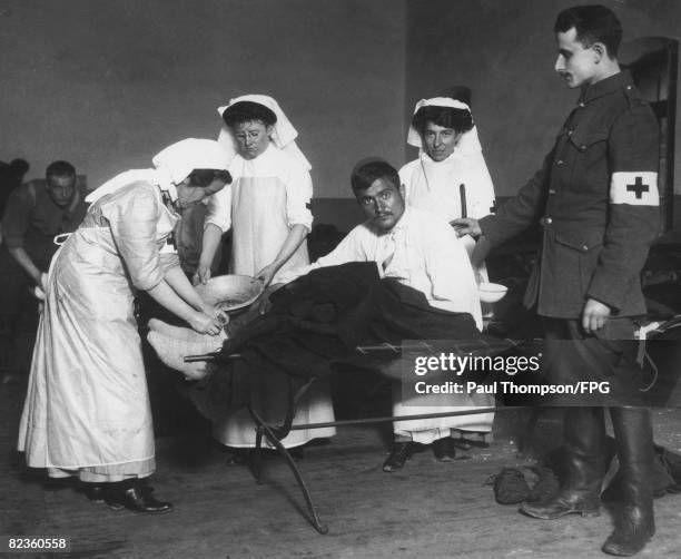 Entvari Ww1 Nurses Photos and Premium High Res Pictures - Getty Images