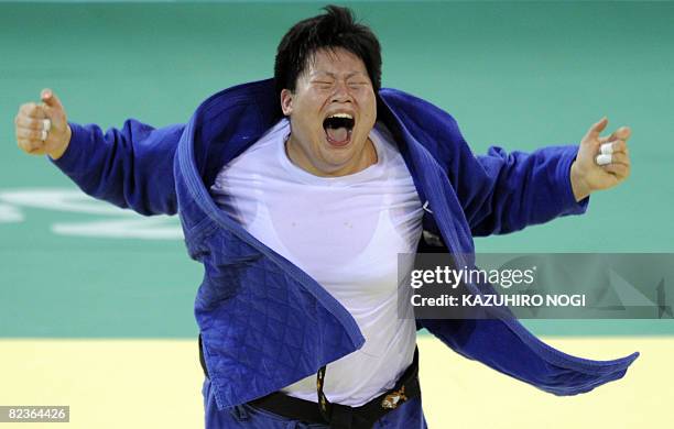 405 Tong Wen Photos & High Res Pictures Getty Images