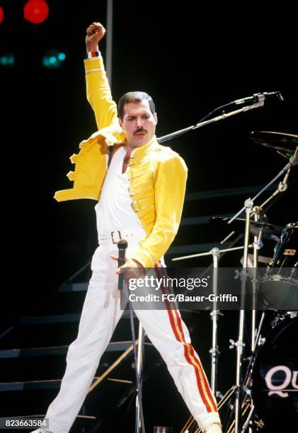 Freddie Mercury of British rock band, Queen, performing on stage during the group's 'Magic Tour' of Europe, 7th June - 9th August 1986.
