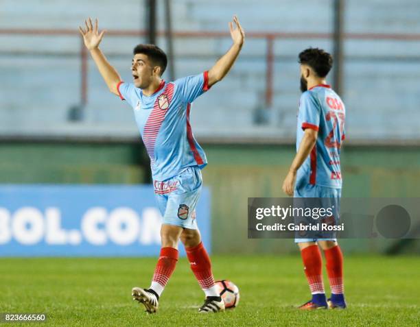 Juan Brunetta of Arsenal celebrates after scoring the first goal of his team during a second leg match between Arsenal and Sport Recife as part of...