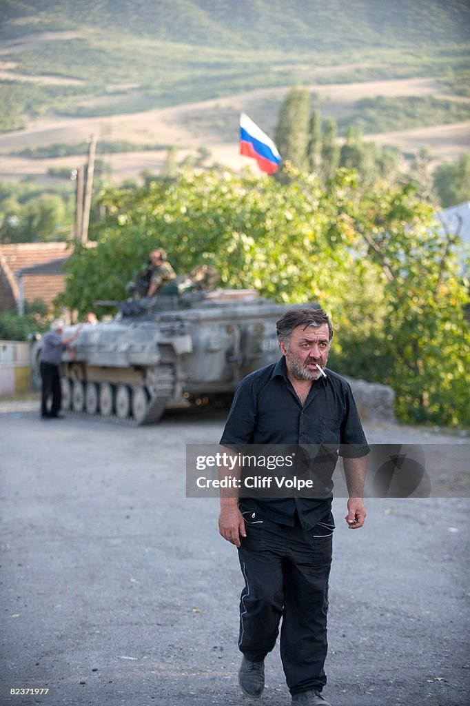 Russian Troops Remain In Georgia During Fragile Ceasefire