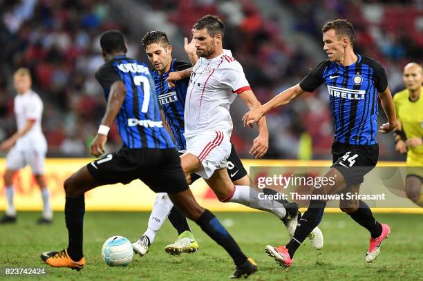 Javi Martinez of FC Bayern Muenchen competes for the ball during the International Champions Cup match between FC Bayern Munich and FC Internazionale...