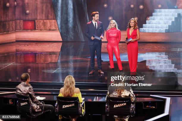 Bobo, Ruth Moschner, Cale Kalay, Jan Koeppen, Sandy Moelling and Nazan Eckes perform on stage during the 1st show of the television competition...