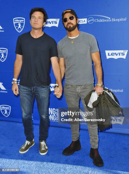 Actors Jason Bateman and Justin Theroux attend the 5th Annual Ping Pong 4 Purpose on July 27, 2017 in Los Angeles, California.