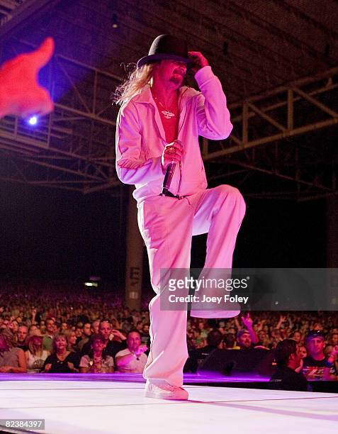 Kid Rock performs live in concert at the Verizon Wireless Music Center on August 16, 2008 in Noblesville, Indiana.