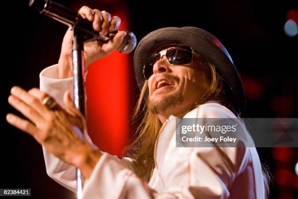 Kid Rock performs live in concert at the Verizon Wireless Music Center on August 16, 2008 in Noblesville, Indiana.