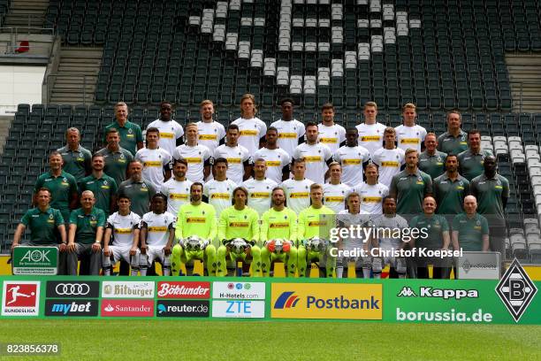 The upper row starts with doctor Stefan Hertl, Denis Zakaria, Christoph kramer, Jannik Vestergaard, Reece Oxford, Toibias Strobl, Matthias Ginter,...