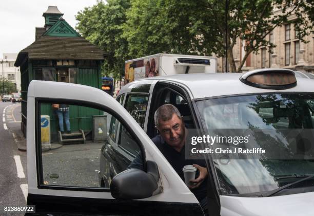 Hackney Driver 246 Hackney Taxi Stock Photos, High-Res Pictures, and Images - Getty Images