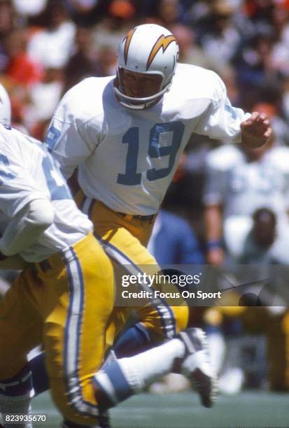 Quarterback Johnny Unitas of the San Diego Charger in action against the San Francisco 49ers during an NFL football game circa 1973 at Candlestick...