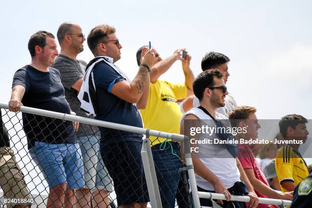 Supporters during the morning training session on July 28, 2017 in Boston City.