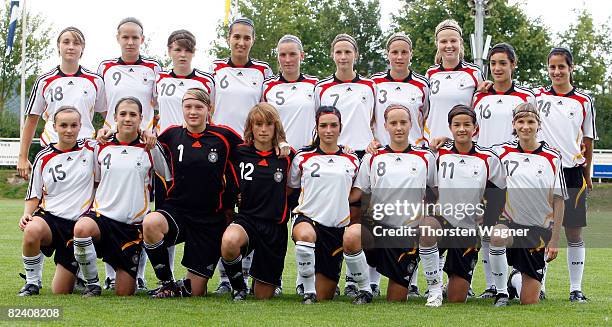 The German team poses for a team photo Jenny Kupzig, Lena Petermann, Janine Angrick, Kyra Malinowski, Isabella Schmid, Annabel Jaeger, Jennifer...