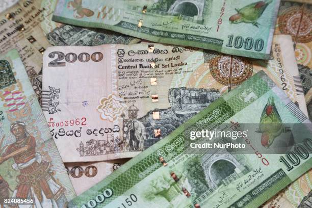 Sl Ruppes 39 The Banknotes Of The Sri Lankan Rupee Stock Photos, High-Res ...