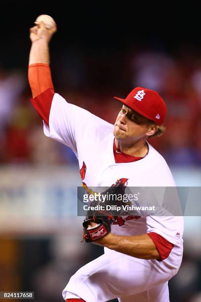Trevor Rosenthal of the St. Louis Cardinals delivers a pitch against the Arizona Diamondbacks in the ninth inning at Busch Stadium on July 28, 2017...