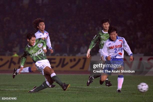 Yokohama Flugels V Verdy Kawasaki Jleague 1994 Photos and Premium High