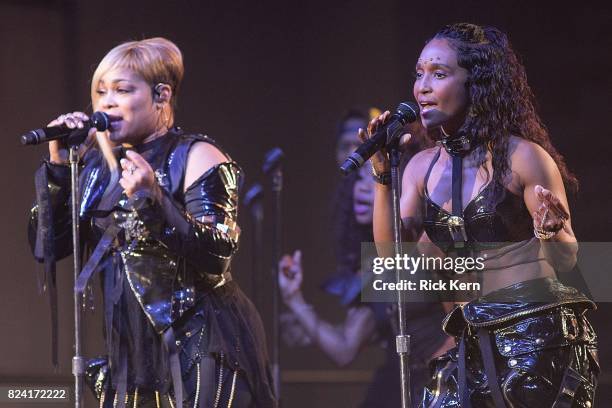 Tlc Performance 3,279 Chilli Rozonda Thomas Stock Photos, High-Res Pictures, and Images ...