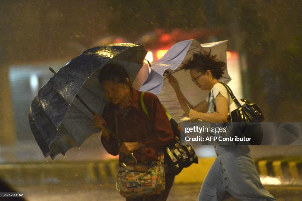 TAIWAN-WEATHER-TYPHOON-NESAT