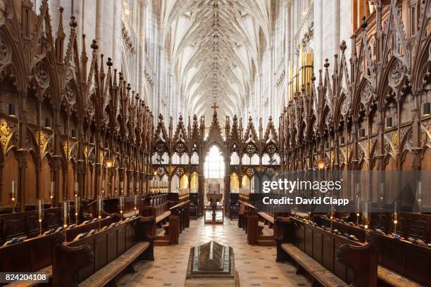 interior of winchester cathedral, hampshire - winchester england stock-fotos und bilder