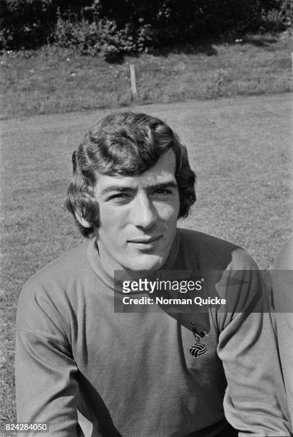 Tottenham Hotspur goalkeeper Pat Jennings, 20th August 1970.