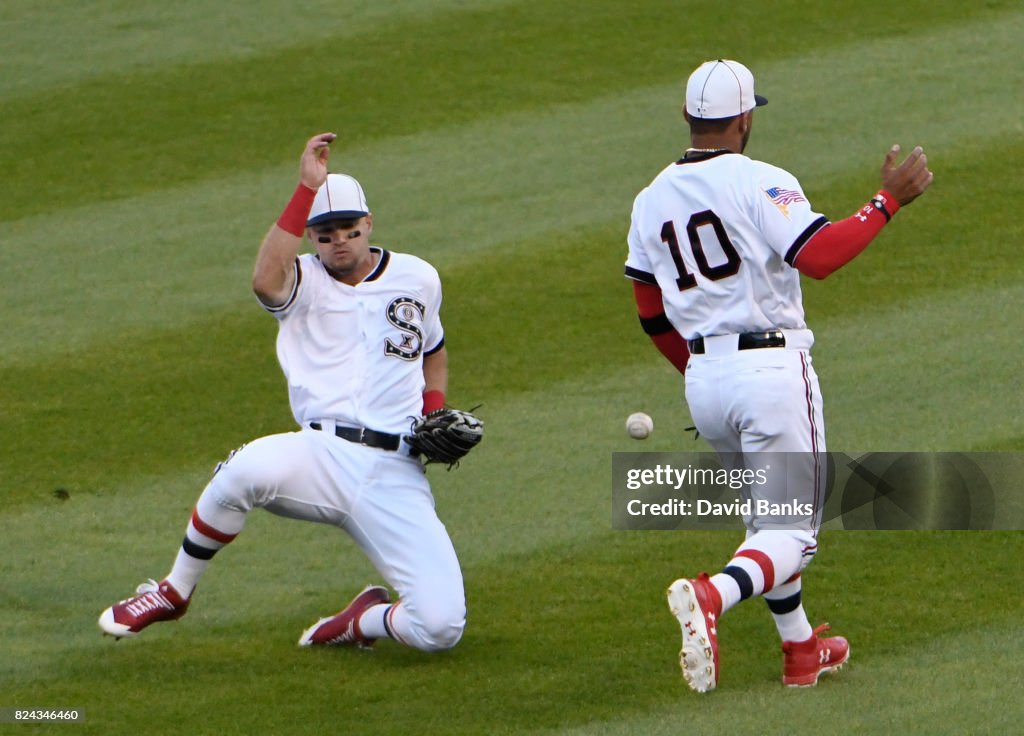 Cleveland Indians v Chicago White Sox