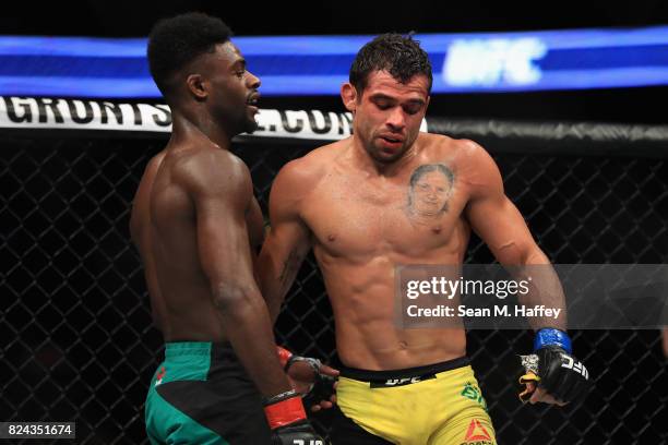 Aljamain Sterling defeats Renan Barao of Brazil during their Bantamweight bout at UFC 214 at Honda Center on July 29, 2017 in Anaheim, California.