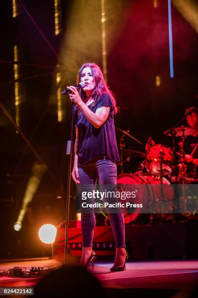 Paola Turci on the stage of the great shopping center Puglia Outlet Village in Molfetta came back to the forefront of the music scene after the...