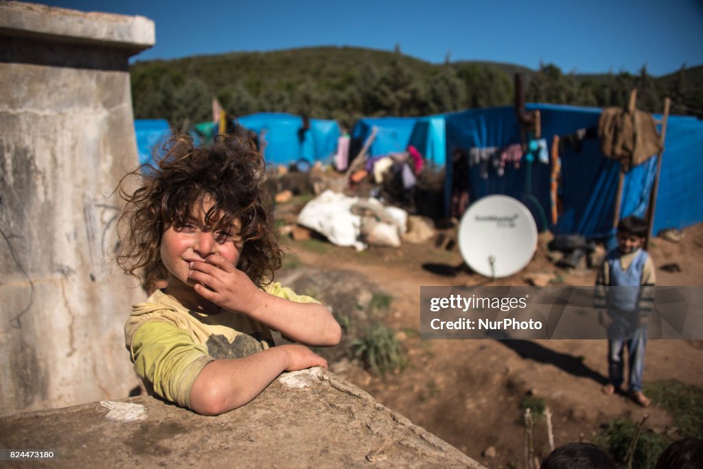 Syrian refugees in agricultural camps near Izmir