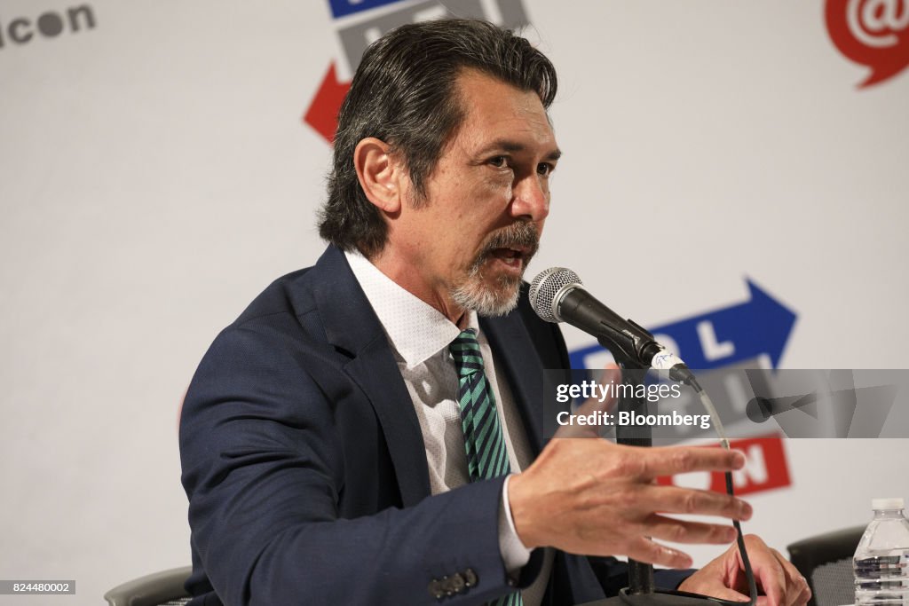 Key Speakers At The Politicon Political Convention