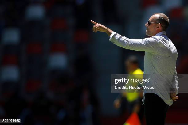 Javier Torrente coach of Leon gives instructions to his players during the 2nd round match between Toluca and Leon as part of the Torneo Apertura...