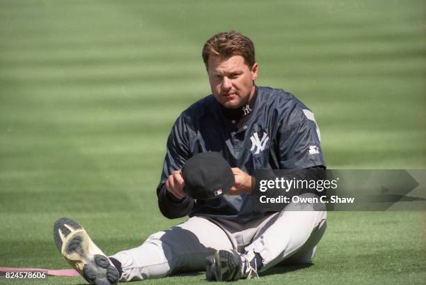 Roger Clemens of the New York Yankees pre game in a preseason game against the Los Angeles Dodgers at Dodger Stadium circa 1999 in Los Angeles,...