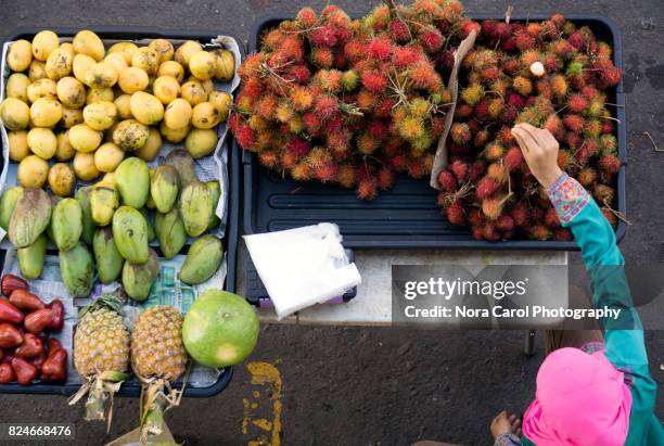 top view of fruit stall - water apples stock pictures, royalty-free photos & images