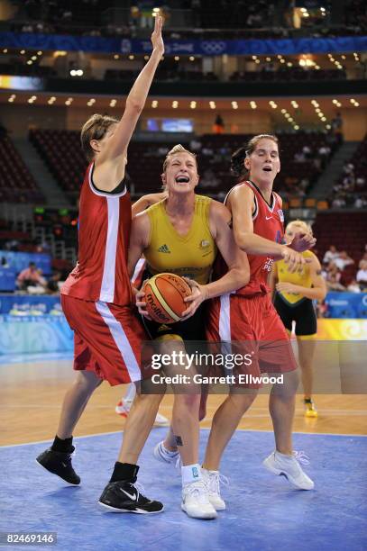 Suzy Batkovic of Australia shoots against the Czech Republic during day 1 of the women's quater-finals basketball game at the 2008 Beijing Olympic...