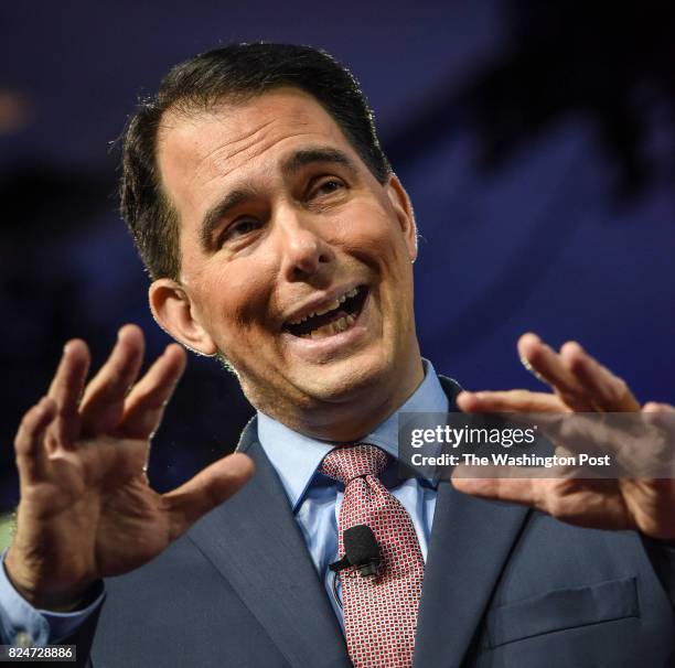 Wisconsin Addresses 355 Bill Walker (Us Politician) Stock Photos, High-Res Pictures, and ...