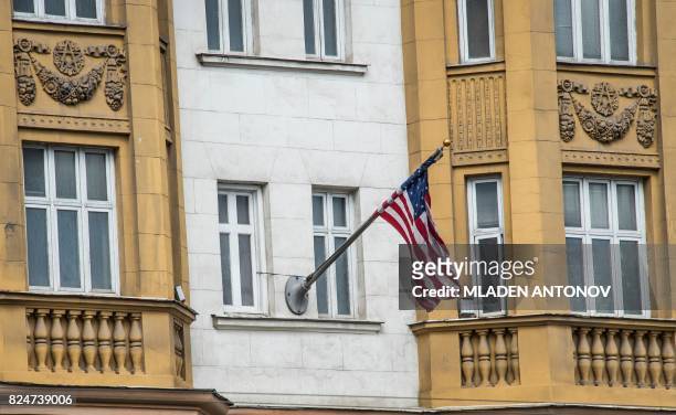 View taken on July 31, 2017 shows the US embassy building in Moscow. - President Vladimir Putin on July 30, 2017 said the United States would have to...