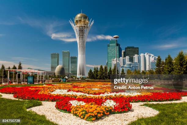 bayterek tower, nurzhol bulvar, astana - capital cities stock pictures, royalty-free photos & images