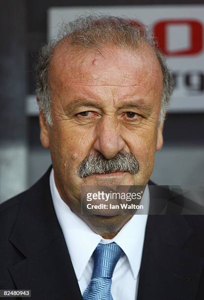 Manager Vicente Del Bosque of Spain looks on during the International Friendly match between Denmark and Spain on August 20, 2008 at the Parken...