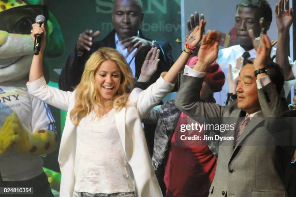 Shakira And Fifa World Cup South Africa 2010 Photos Photos et images de