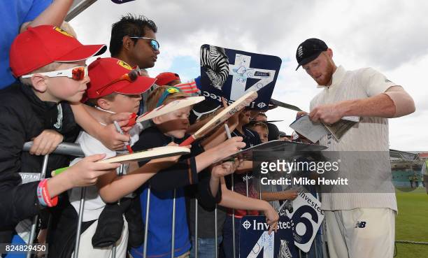 Ben Stokes of England signs some autographs at the end of the 3rd Investec Test between England and South Africa at The Kia Oval on July 31, 2017 in...