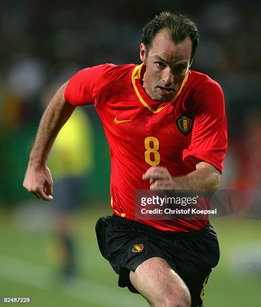 Bart Goor of Belgium plays the ball during an international friendly match against Germany at the easyCredit stadium on August 20, 2008 in Nuremberg,...