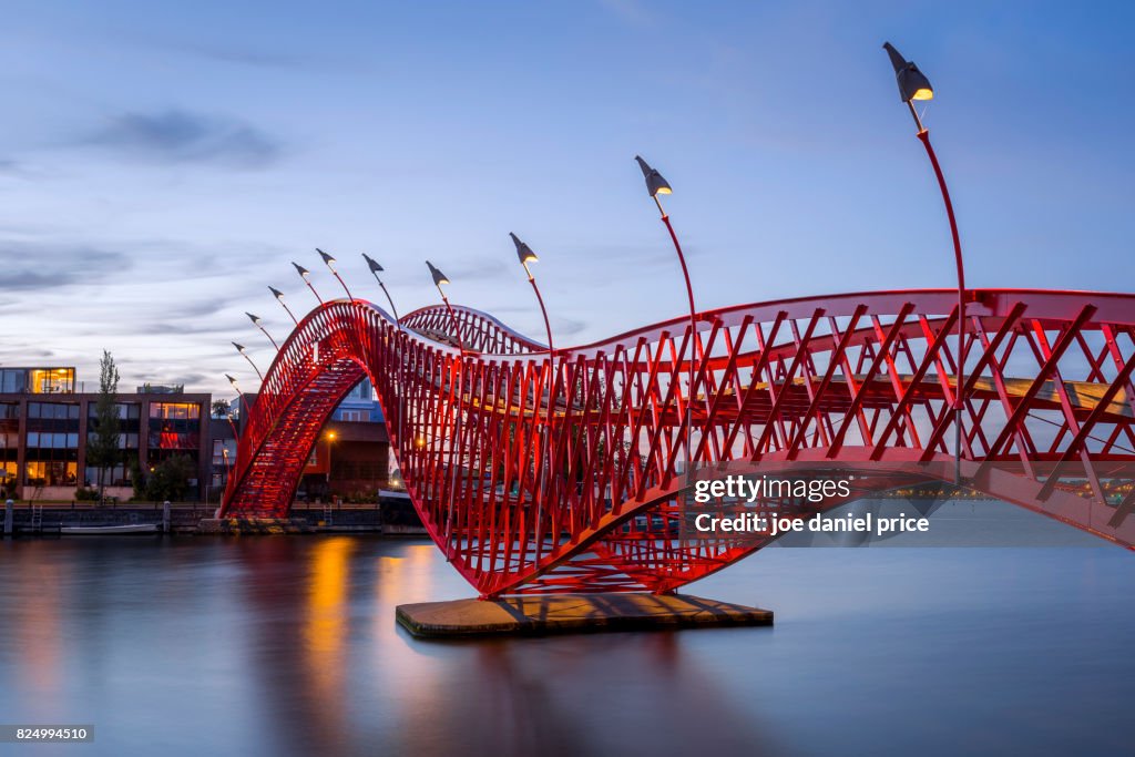 Pythonbrug, Amsterdam, Holland