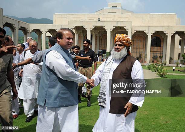 Mah Roona Fazal 119 Fazal Ur Rehman Photos & High Res Pictures - Getty Images