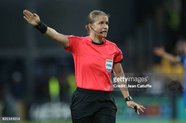 Referee Esther Staubli of Switzerland during the UEFA Women's Euro 2017 quarter final match between England and France at Stadion De Adelaashorst on...