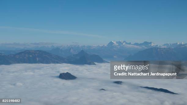 pilatus snow mountain of switzerland - mannlichen foto e immagini stock