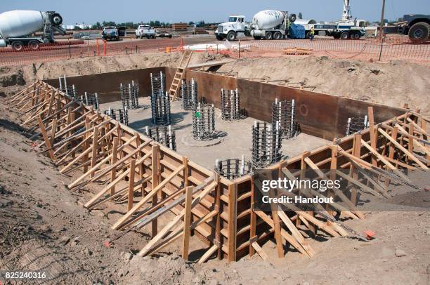Drilled Rails 140 Drilled Shafts Stock Photos, High-Res Pictures, and Images - Getty ...