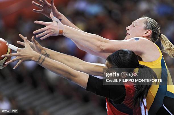Australia's Suzy Batkovic viwa with USA's Candace Parker during the women's basketball gold medal match Australia against The US of the Beijing 2008...