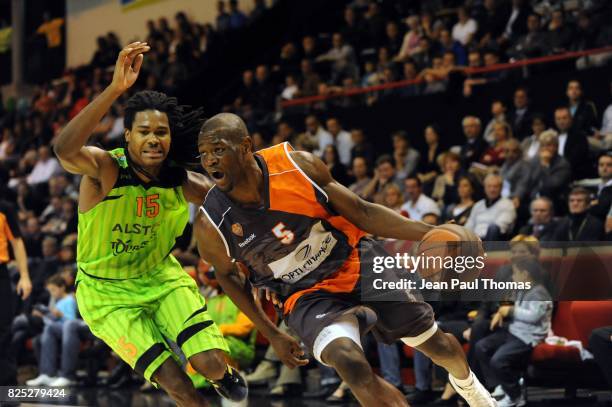 Mickael GELABALE / Charles KAHUDI - - ASVEL / Le Mans - Match retour d'Euroligue 2010/2011,