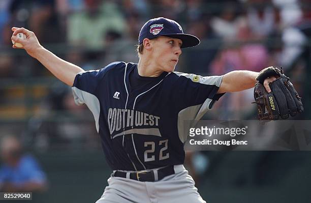 Starting pitcher Trey Quinn of the Southwest throws a pitch against the West in the United States Final at Lamade Stadium on August 23, 2008 in...